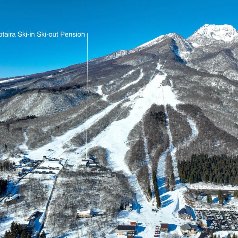 Mebouki Lodge – Ski-in Ski-out in Ikenotaira